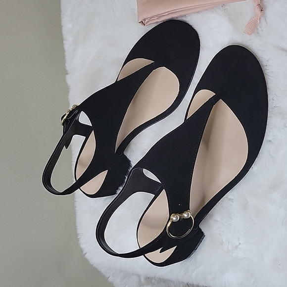 Stuart Weitzman Women's Black Pearlring T-strap Suede Sandal - Picture 4 of 6